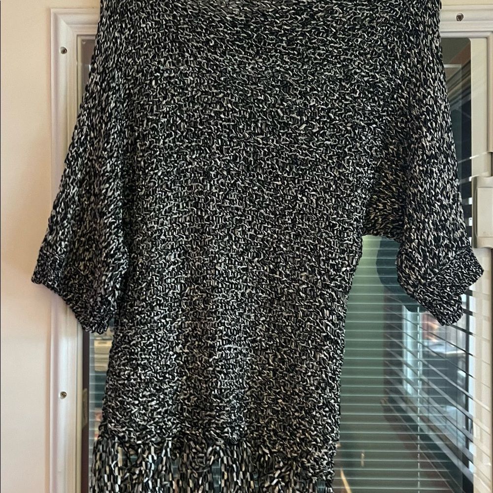 BCBG SWEATER DRESS SIZE SMALL